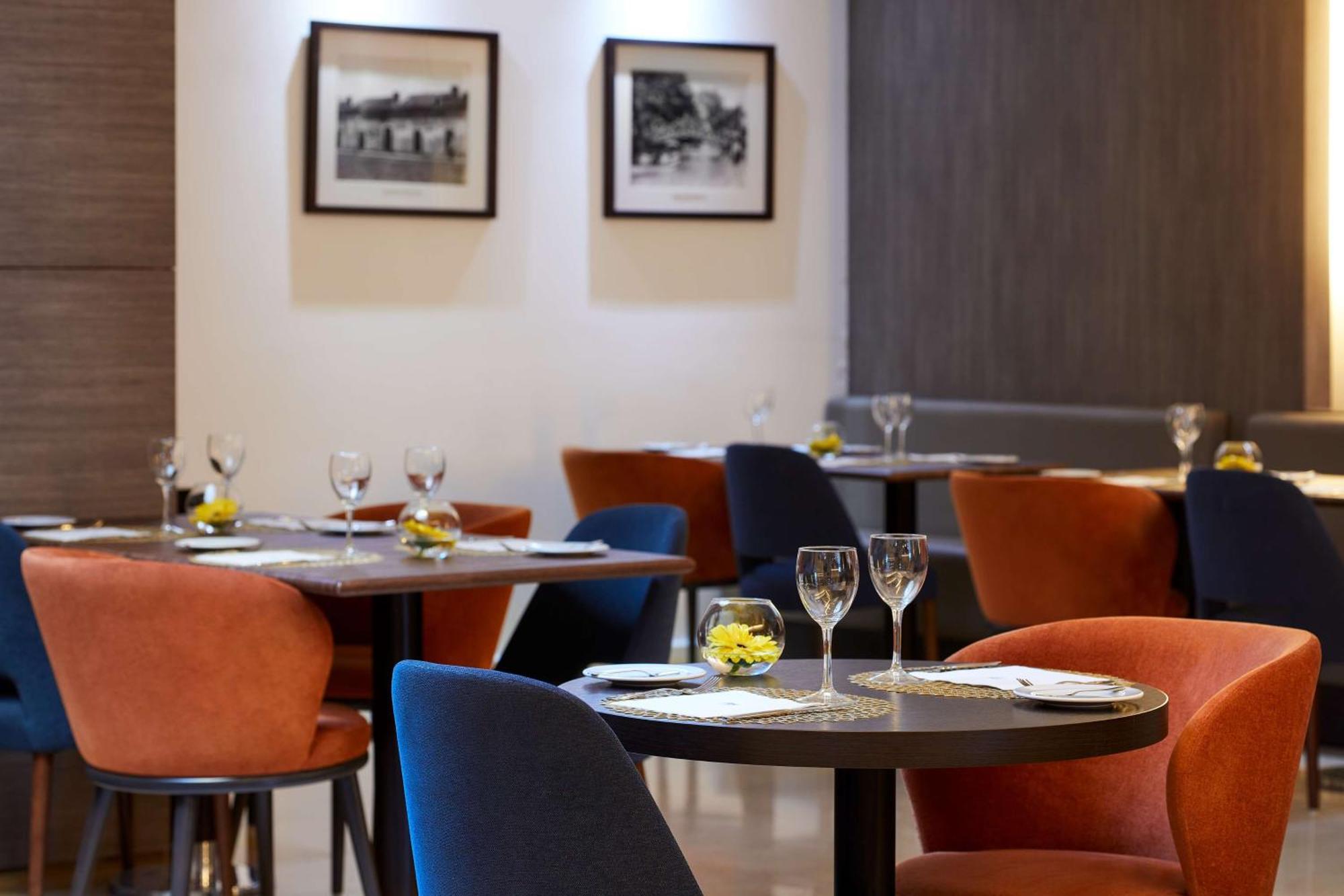 Nh Lisboa Campo Grande Hotel Екстериор снимка