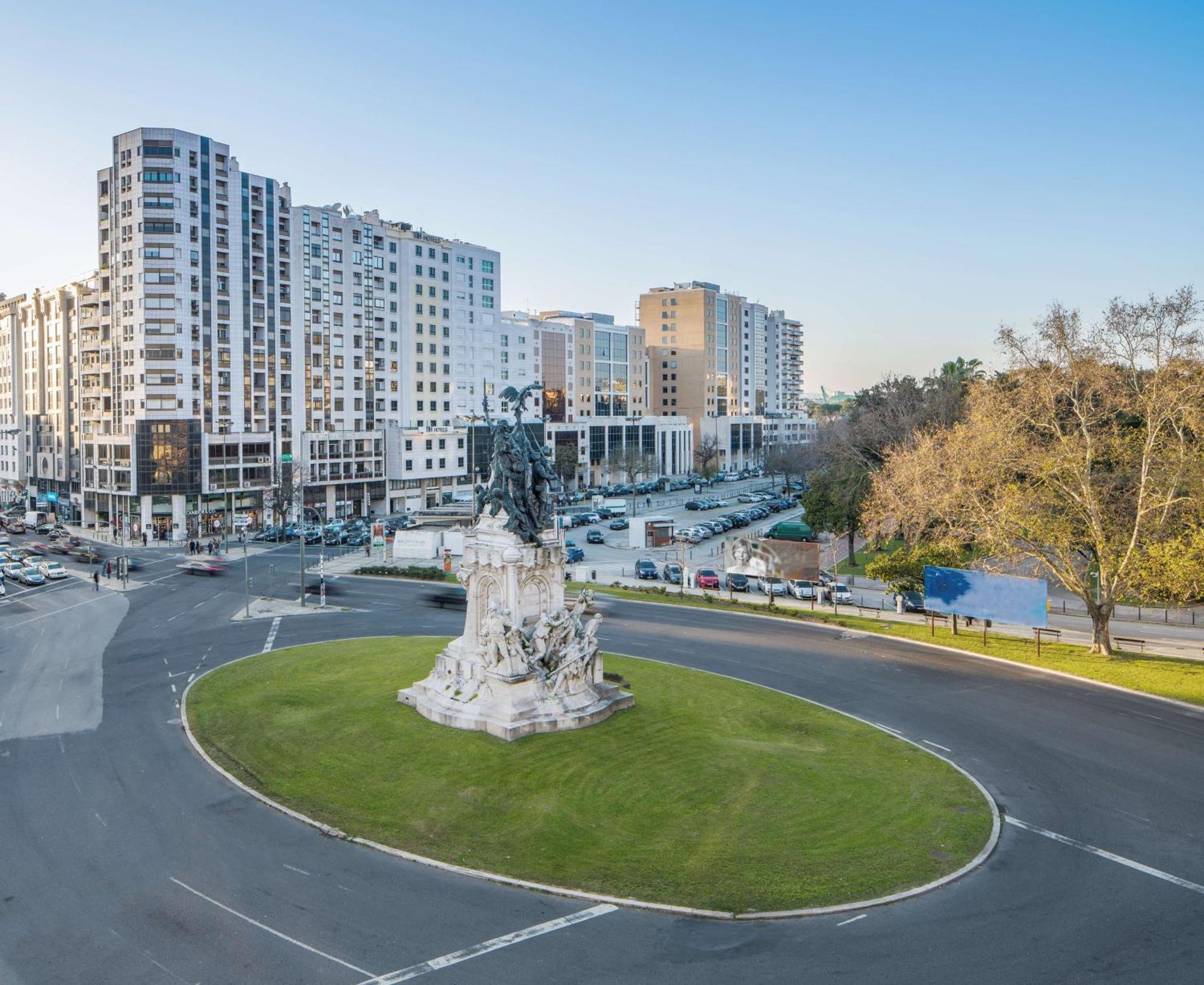 Nh Lisboa Campo Grande Hotel Екстериор снимка