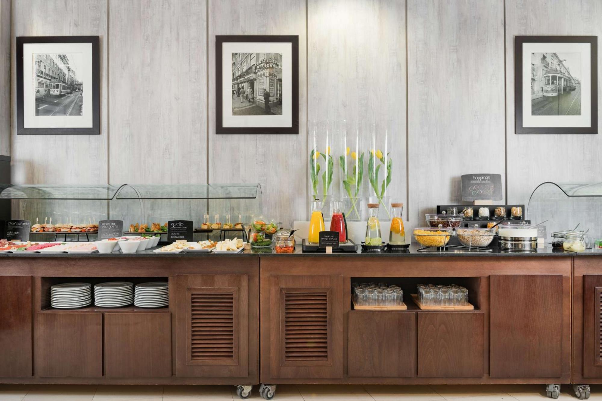 Nh Lisboa Campo Grande Hotel Екстериор снимка